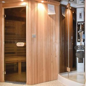 Huis "Holiday" met Vijf Slaapkamers